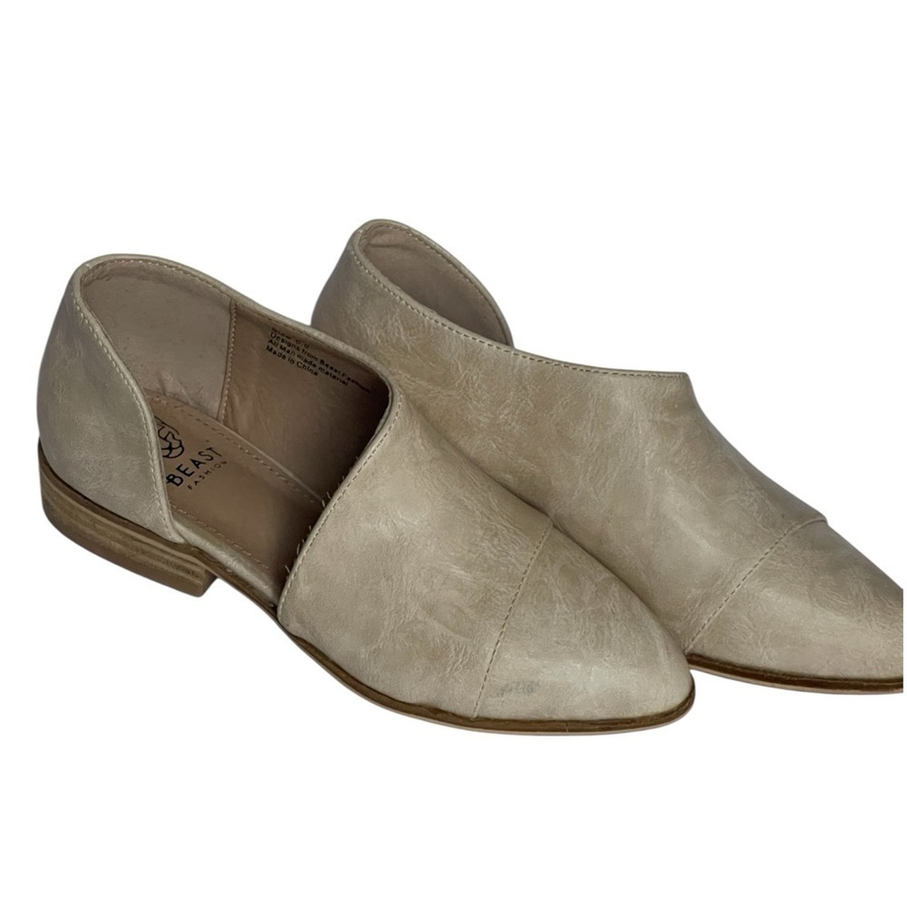 BEAST FASHION CREAM LOAFERS EUC SZ 5.5